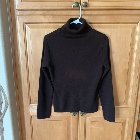  BOGNER LUXURY  Knit Turtleneck Sweater Logo Sleeve - Picture 3 of 9